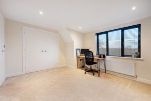 Photo 27- click for photo gallery